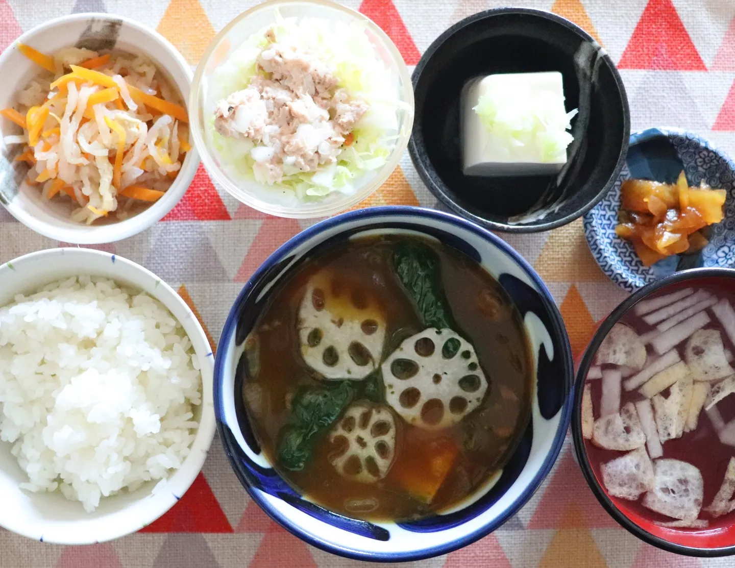 本日のランチは黒毛和牛すじカレー！