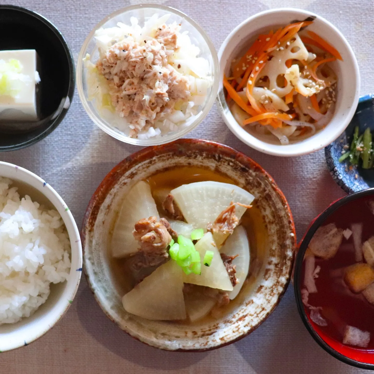 本日のランチは黒毛和牛すじ大根煮！