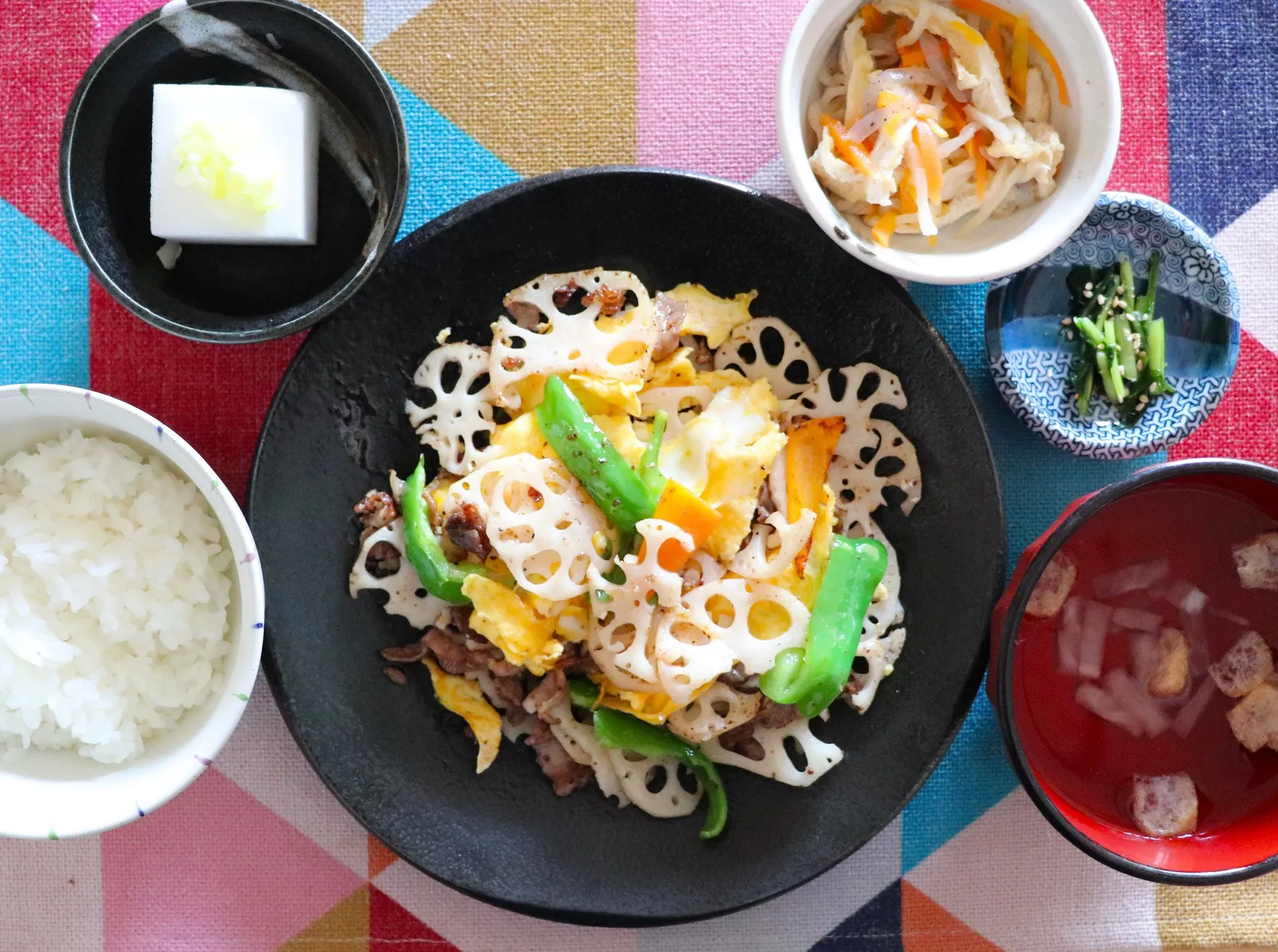 本日のランチは黒毛和牛野菜炒め！