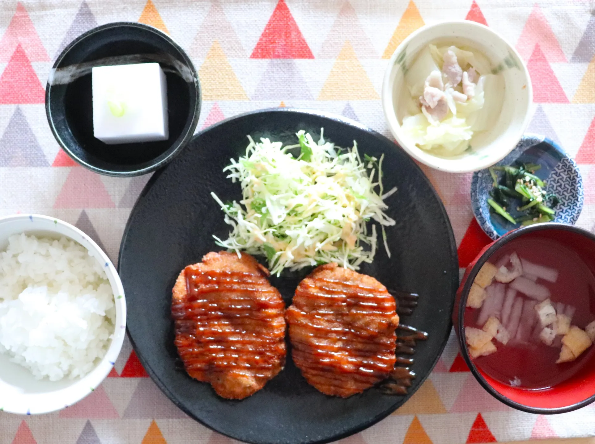 本日のランチはメンチカツ！